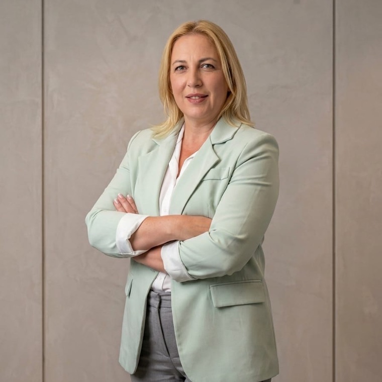 Angelique Grifnee, CEO y Coordinadora Operativa